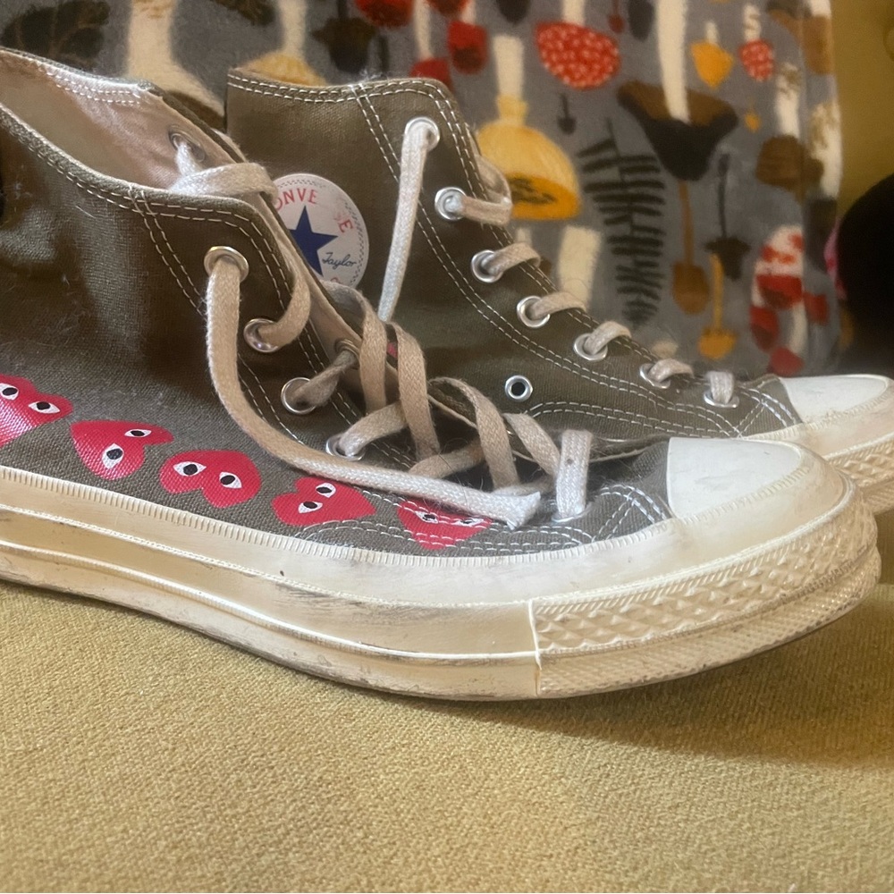 Comme des Garçons Play x Chuck
70 Hi Top 'Multi Heart' BROWN/KHAKI